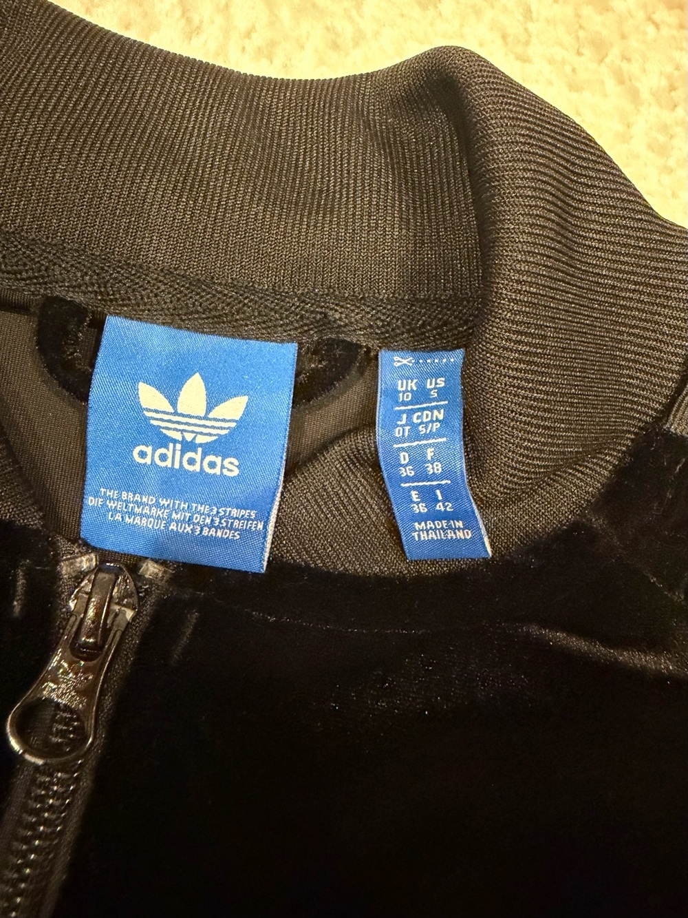 Adidas Originals Black Velour Track Jacket Trefoil Size S - Picture 7 of 7